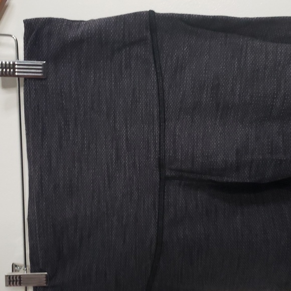 Dark Gray High-Waisted Leggings - Picture 2 of 6